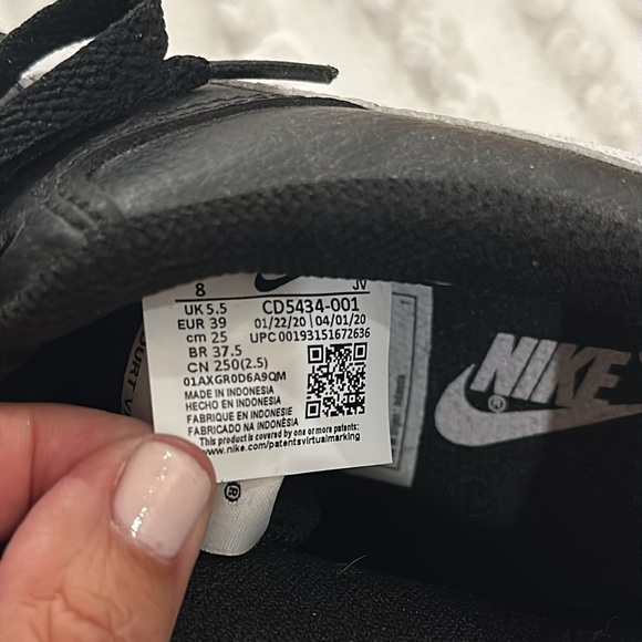 Nike NIB COURT VISION LO NN Basketball Sneakers Black White Black size 8 - Picture 5 of 5